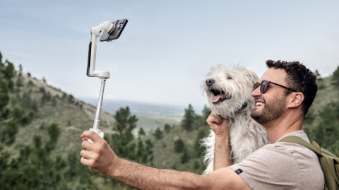 Gimbal Insta360 Flow (szary - Stone Gray)
