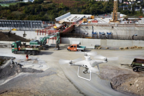 Dron DJI Phantom 4 RTK + stacja D-RTK2 Combo